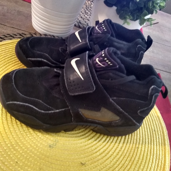 Nike Diamond Turf 2010 Boys sneakers size 2y - Picture 2 of 9